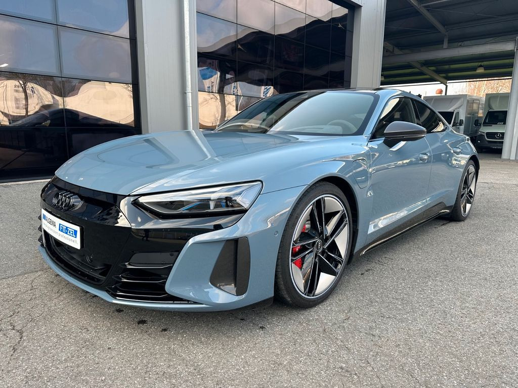 Audi e-tron GT RS quattro CARBON, EXCLUSIVE - Avtomobil: slika 2 Audi e-tron GT RS quattro CARBON, EXCLUSIVE - Avtomobil: slika 2