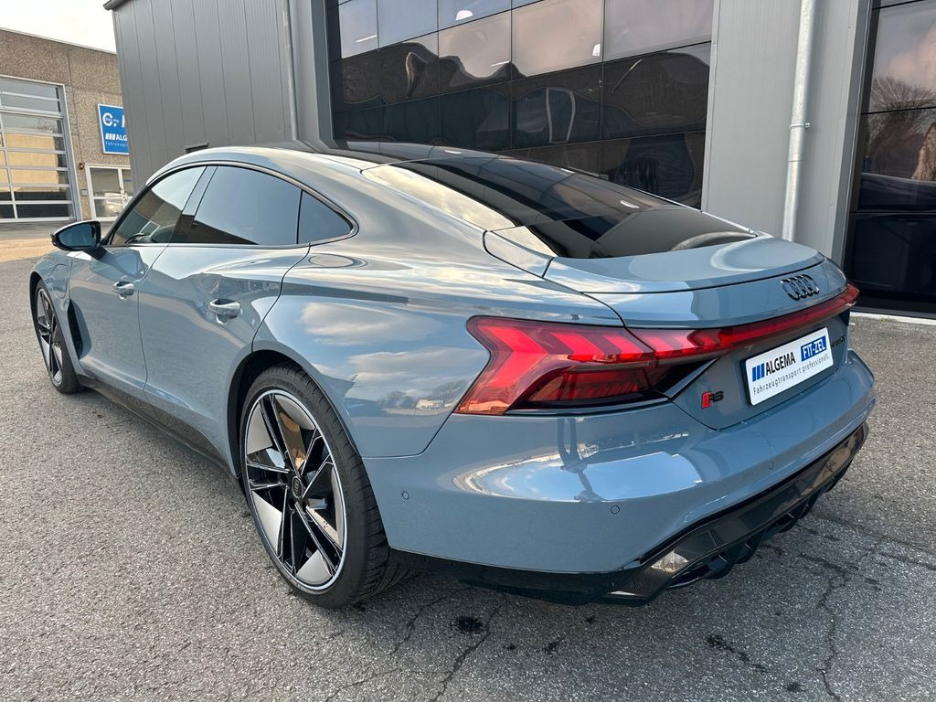 Audi e-tron GT RS quattro CARBON, EXCLUSIVE - Avtomobil: slika 3 Audi e-tron GT RS quattro CARBON, EXCLUSIVE - Avtomobil: slika 3