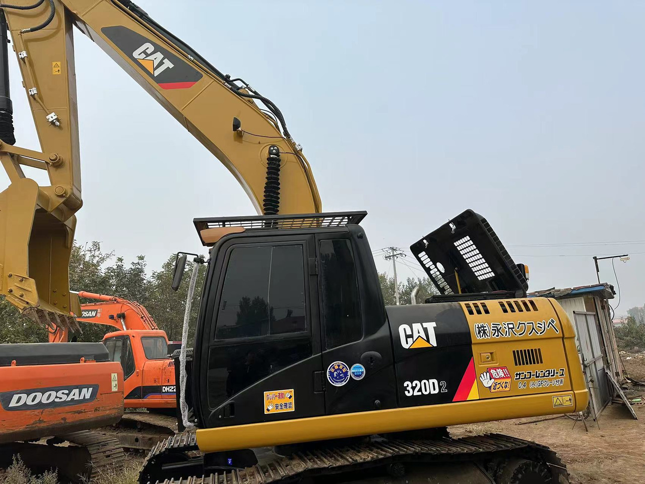 CATERPILLAR 320D2 - Bager goseničar: slika 5 CATERPILLAR 320D2 - Bager goseničar: slika 5