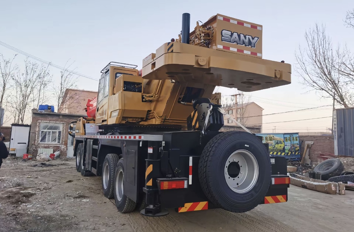 SANY STC1000C5-8 - Avtodvigalo: slika 4 SANY STC1000C5-8 - Avtodvigalo: slika 4