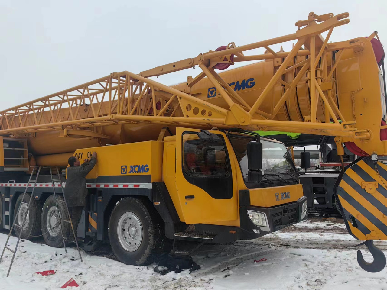 XCMG QAY200K Heavy Duty Performance! - Avtodvigalo: slika 2 XCMG QAY200K Heavy Duty Performance! - Avtodvigalo: slika 2