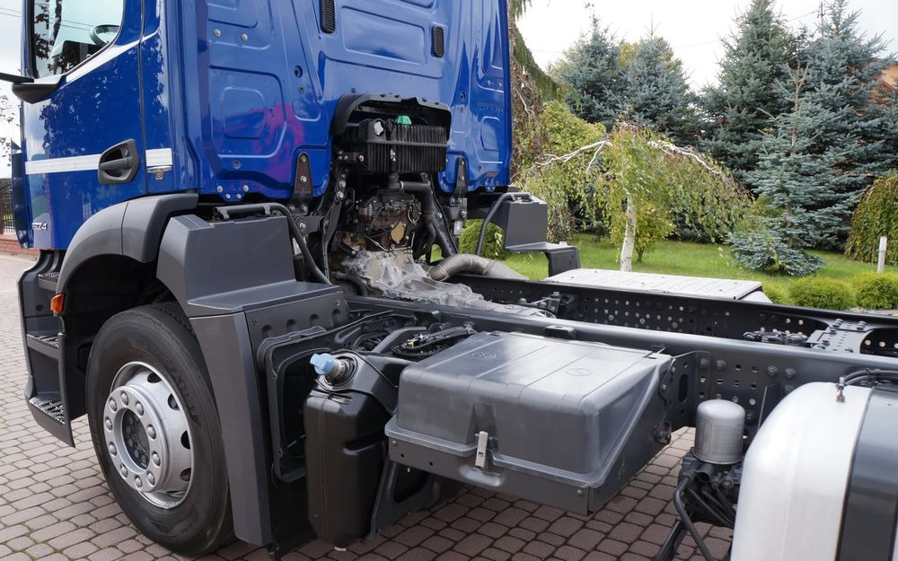 Mercedes-Benz ANTOS 1824 ACTROS EURO 6 RAMA DO ZABUDOWY ROZSTAW OSI 3.80M ANTOS 1830 1827 - Tovornjak-šasija: slika 5 Mercedes-Benz ANTOS 1824 ACTROS EURO 6 RAMA DO ZABUDOWY ROZSTAW OSI 3.80M ANTOS 1830 1827 - Tovornjak-šasija: slika 5