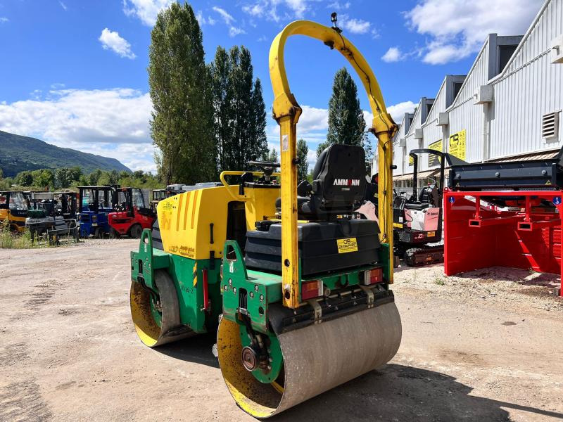 Ammann COMPACTEUR AV26-2 ROULEAU TANDEM VIBRANT ARTICULÉ - Mini valjar: slika 5 Ammann COMPACTEUR AV26-2 ROULEAU TANDEM VIBRANT ARTICULÉ - Mini valjar: slika 5