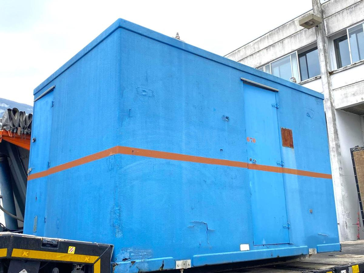 CABANE DE CHANTIER SUR BERCE AMPLIROLL - Gradbeni kontejner: slika 1 CABANE DE CHANTIER SUR BERCE AMPLIROLL - Gradbeni kontejner: slika 1