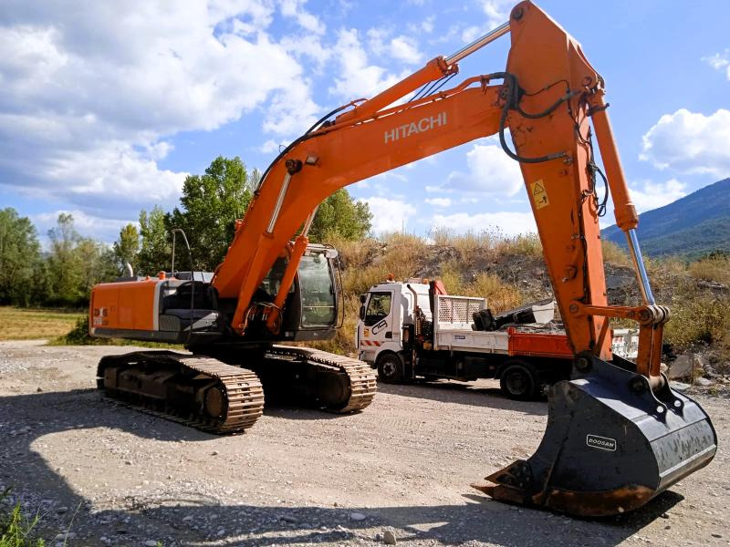 HITACHI PELLE ZX 350 LCN-3 35T - Bager goseničar: slika 4 HITACHI PELLE ZX 350 LCN-3 35T - Bager goseničar: slika 4