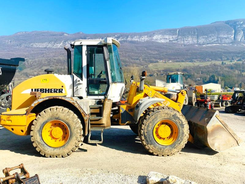 LIEBHERR Chargeuse L524 10T - Kolesni nakladalec: slika 5 LIEBHERR Chargeuse L524 10T - Kolesni nakladalec: slika 5