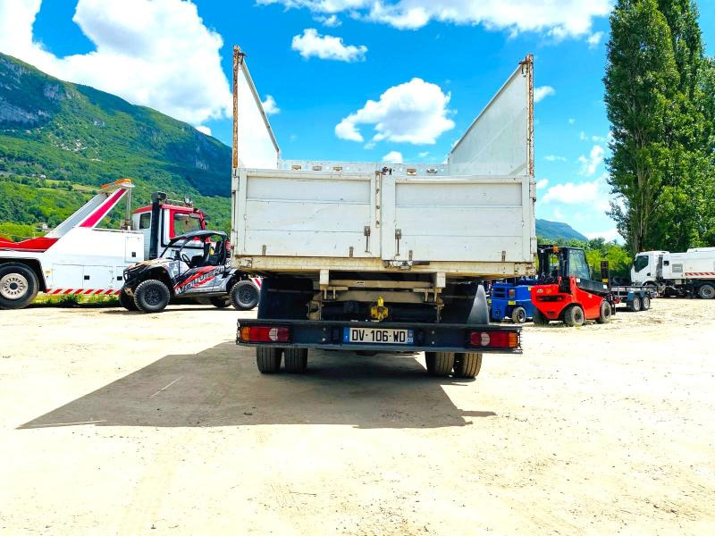 RENAULT MASCOTT 130 DXI Fourgon benne (NET DE TVA) - Tovornjak prekucnik: slika 4 RENAULT MASCOTT 130 DXI Fourgon benne (NET DE TVA) - Tovornjak prekucnik: slika 4