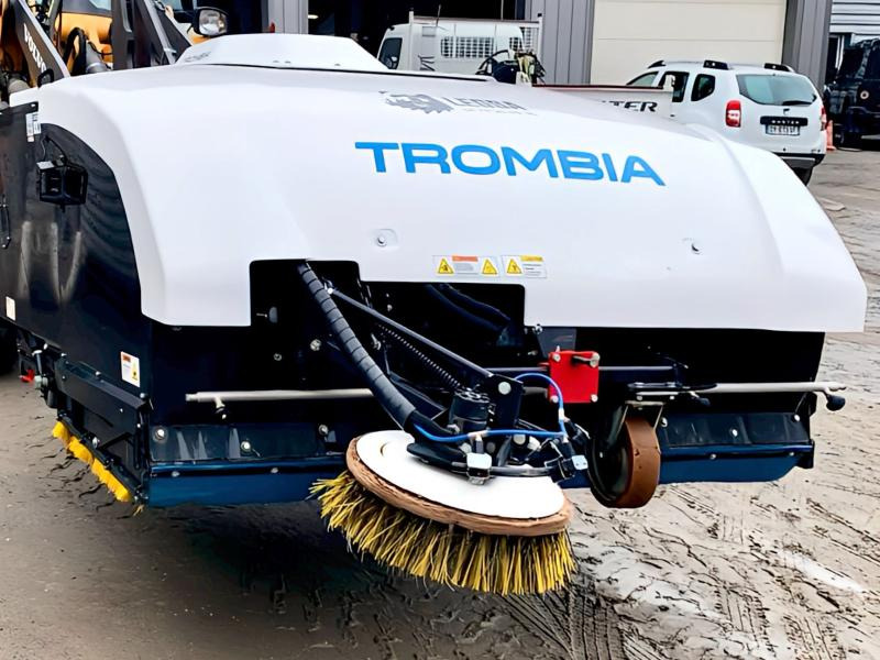 TROMBIA Balayeuse 220 - Metla: slika 3 TROMBIA Balayeuse 220 - Metla: slika 3