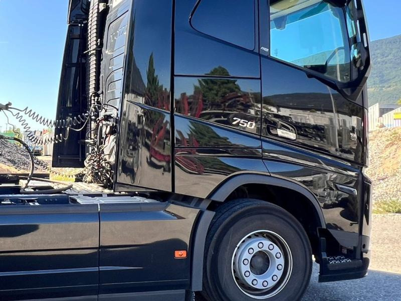 Vlačilec Volvo FH16 750cv 4x2 Cabine Glob Hydraulique: slika 8 Vlačilec Volvo FH16 750cv 4x2 Cabine Glob Hydraulique: slika 8