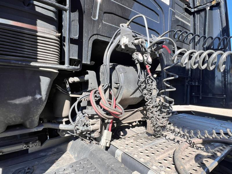 Vlačilec Volvo FH16 750cv 4x2 Cabine Glob Hydraulique: slika 14 Vlačilec Volvo FH16 750cv 4x2 Cabine Glob Hydraulique: slika 14