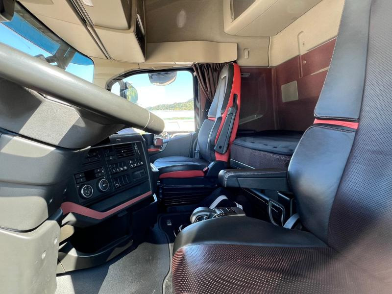 Vlačilec Volvo FH16 750cv 4x2 Cabine Glob Hydraulique: slika 10 Vlačilec Volvo FH16 750cv 4x2 Cabine Glob Hydraulique: slika 10