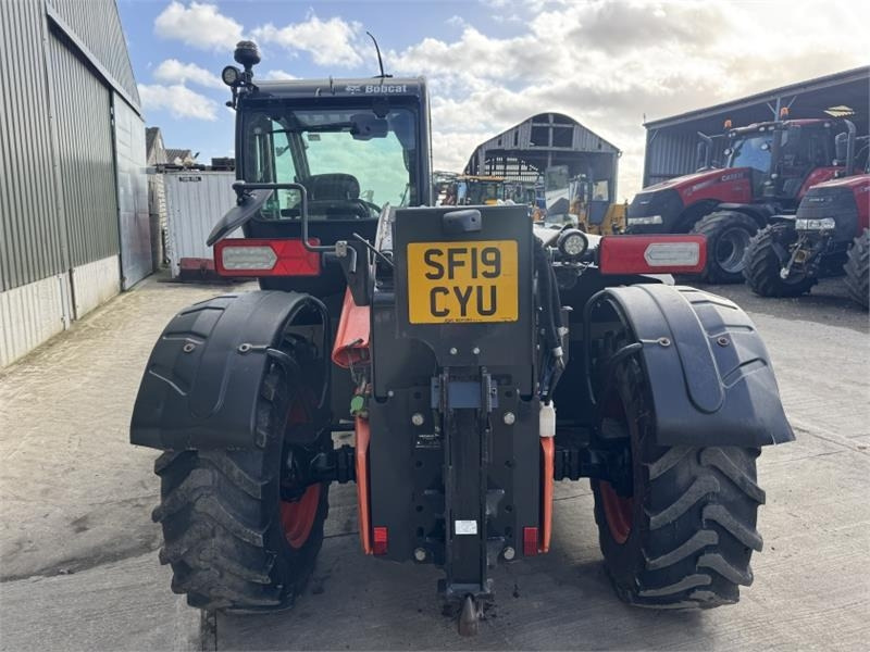 Bobcat TL 30.60 Agri - Teleskopski viličar: slika 5 Bobcat TL 30.60 Agri - Teleskopski viličar: slika 5