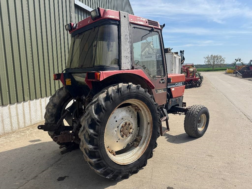 Case IH International 785XL - Traktor: slika 4 Case IH International 785XL - Traktor: slika 4