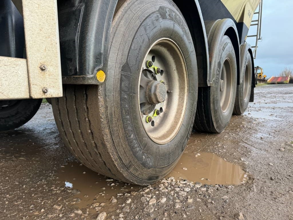 Feldbinder 58 Cube Powder Tanker - Polprikolica cisterna: slika 3 Feldbinder 58 Cube Powder Tanker - Polprikolica cisterna: slika 3