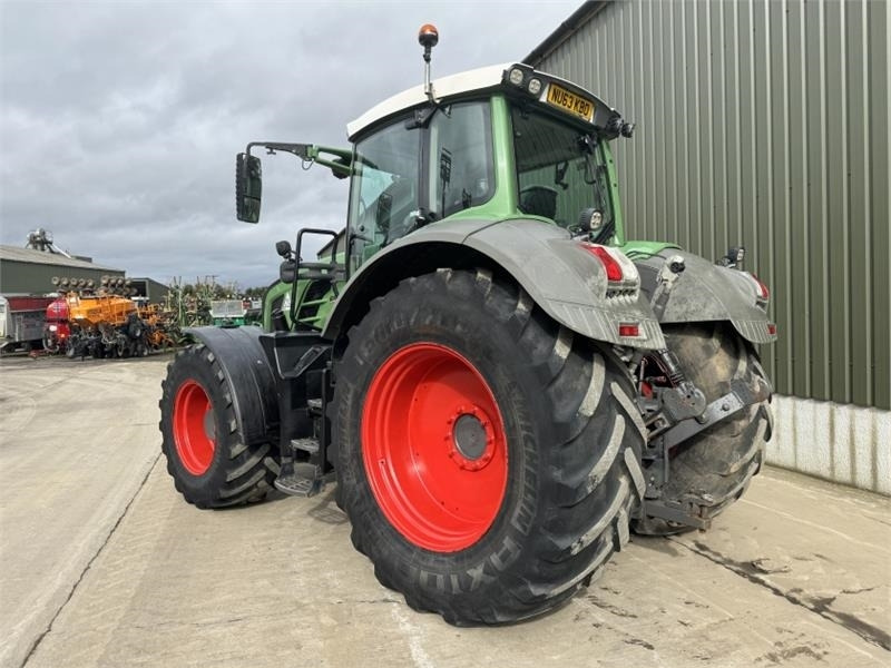 Fendt 828 ECR Vario Profi Plus **Video Below** - Traktor: slika 2 Fendt 828 ECR Vario Profi Plus **Video Below** - Traktor: slika 2