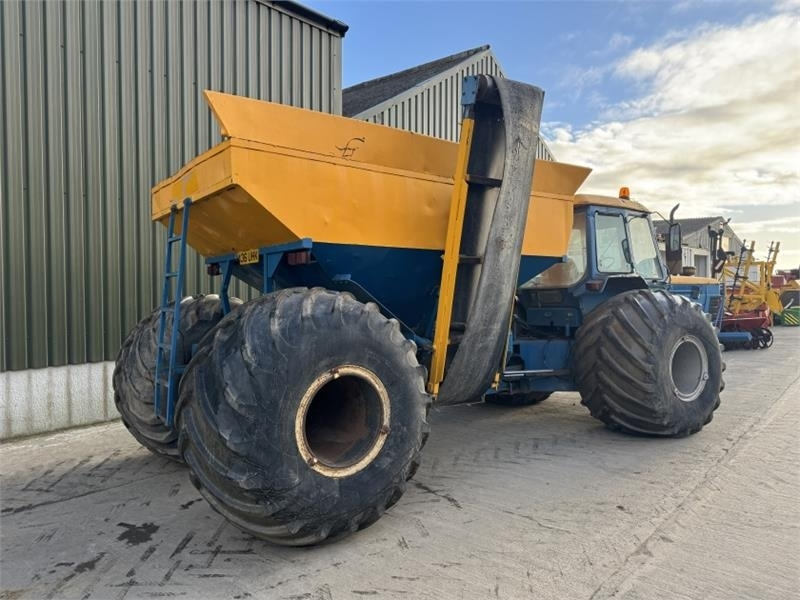 Ford 8210 Self Propelled Gravel Cart - Traktor: slika 4 Ford 8210 Self Propelled Gravel Cart - Traktor: slika 4