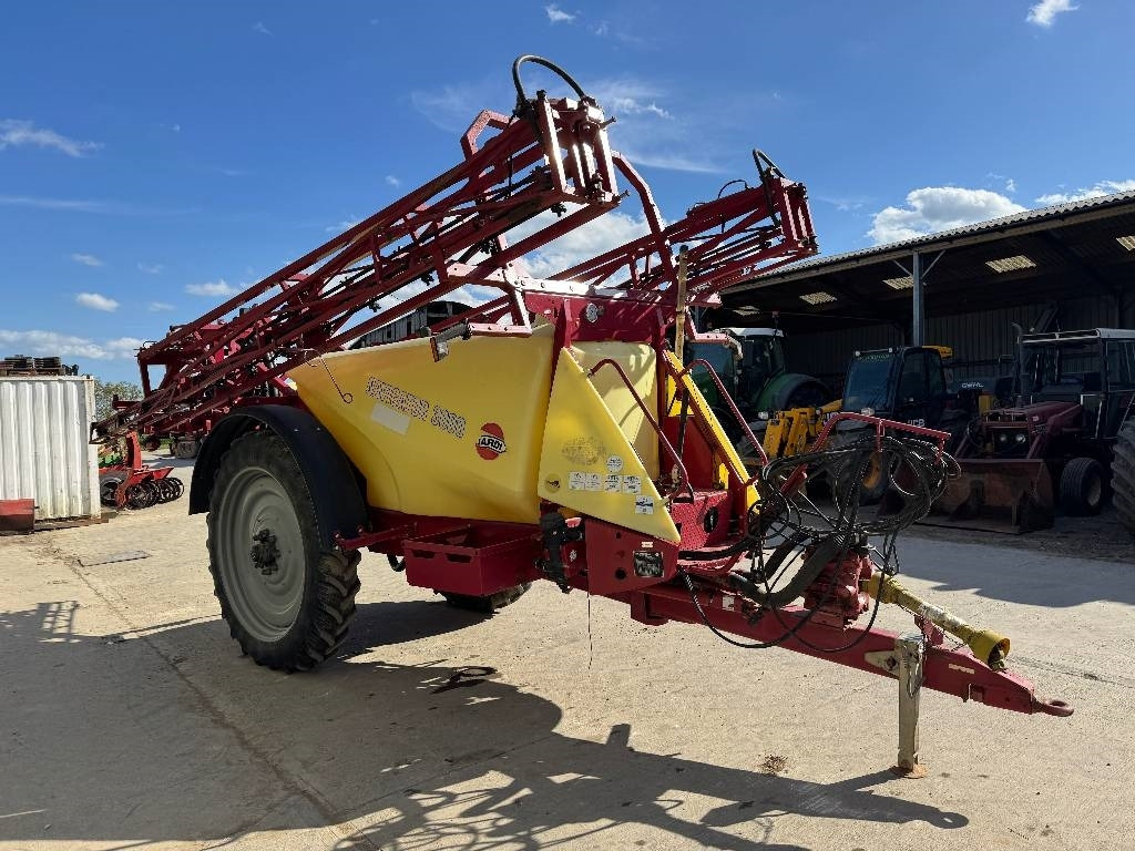 Hardi Navigator 3000L 24m - Vlečna škropilnica: slika 5 Hardi Navigator 3000L 24m - Vlečna škropilnica: slika 5