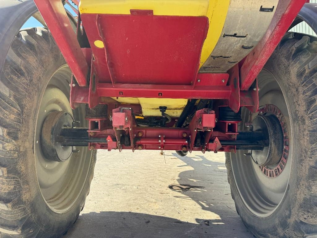 Hardi Navigator 3000L 24m - Vlečna škropilnica: slika 4 Hardi Navigator 3000L 24m - Vlečna škropilnica: slika 4