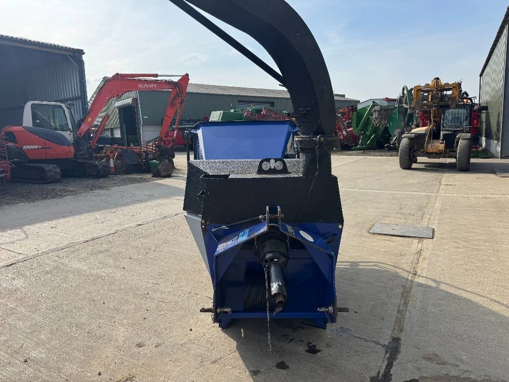 JBM Ryetec 831 ZX - Lesni sekalnik: slika 4 JBM Ryetec 831 ZX - Lesni sekalnik: slika 4