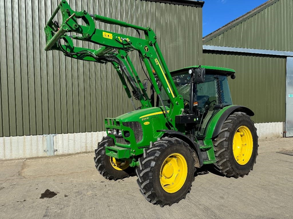 John Deere 5100M c/w 583 Loader - Traktor: slika 1 John Deere 5100M c/w 583 Loader - Traktor: slika 1