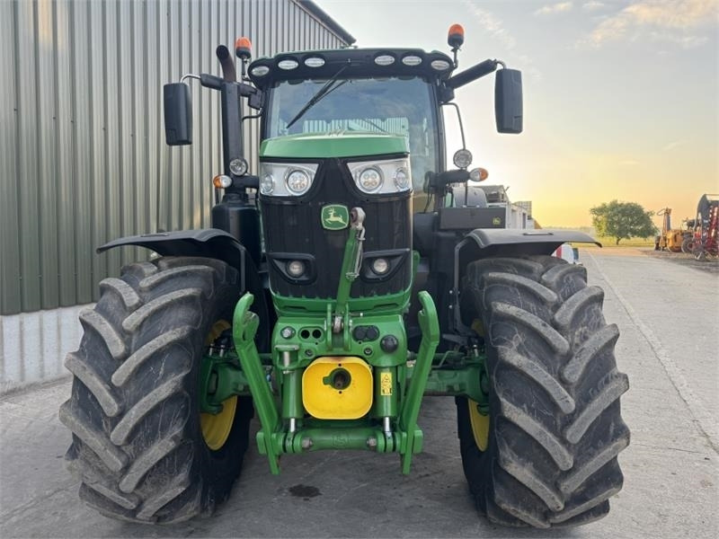 John Deere 6215R Command Pro **Ultimate Edition**Front PTO**V - Traktor: slika 5 John Deere 6215R Command Pro **Ultimate Edition**Front PTO**V - Traktor: slika 5
