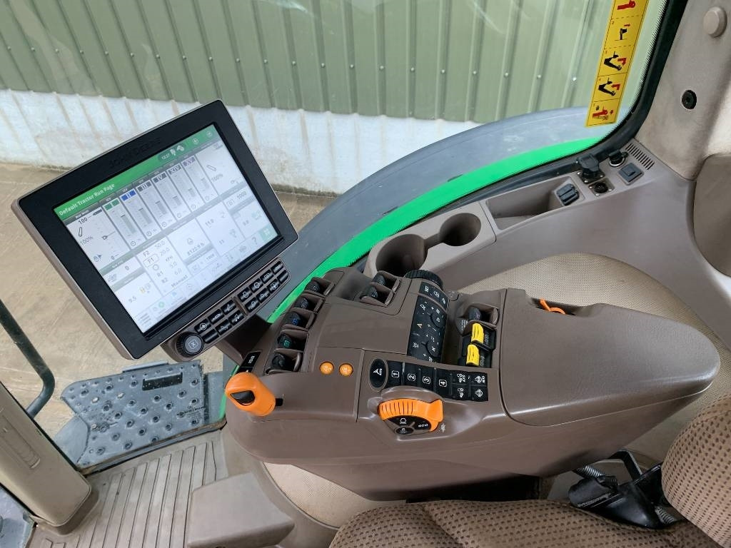 Traktor John Deere 7230 R: slika 8