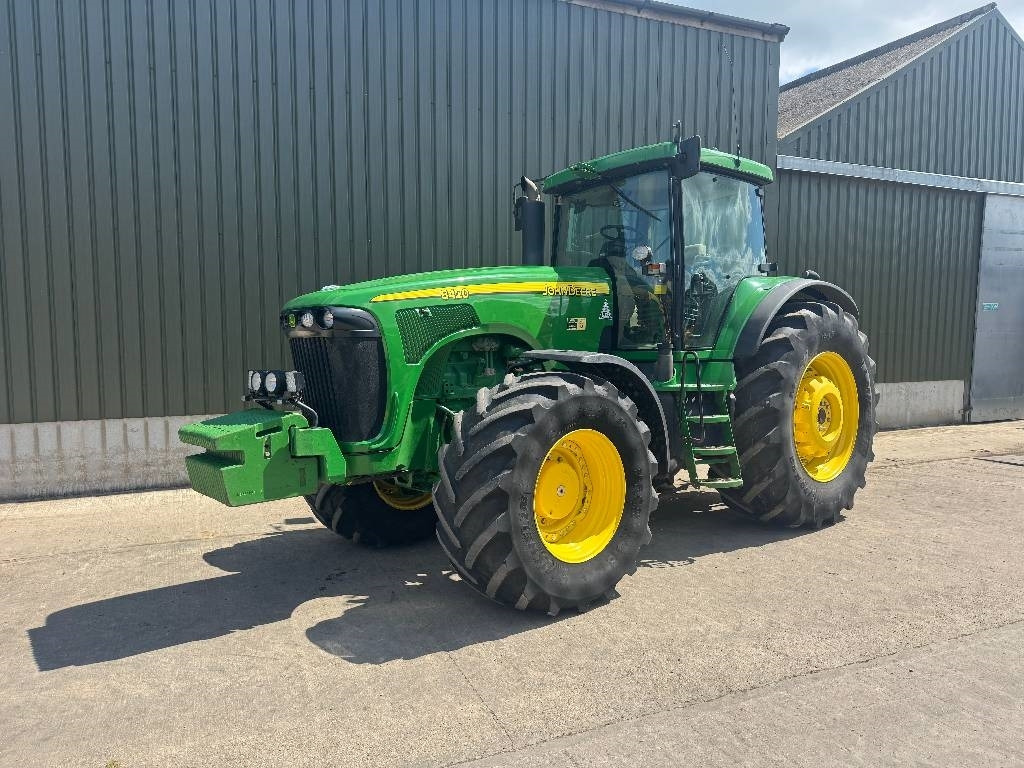 John Deere 8420 - Traktor: slika 1 John Deere 8420 - Traktor: slika 1