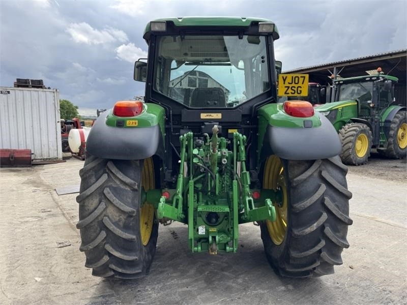 John Deere John Deere 6320 SE **Low Hours** **No VAT** - Traktor: slika 5 John Deere John Deere 6320 SE **Low Hours** **No VAT** - Traktor: slika 5