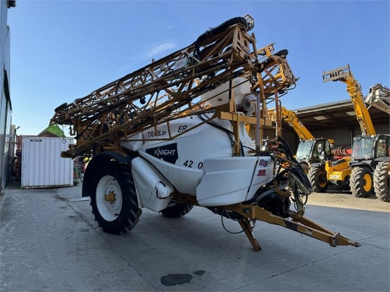 Knight Trailblazer 4200l 36m Trailed Sprayer - Škropilnica montirana na traktor: slika 5 Knight Trailblazer 4200l 36m Trailed Sprayer - Škropilnica montirana na traktor: slika 5