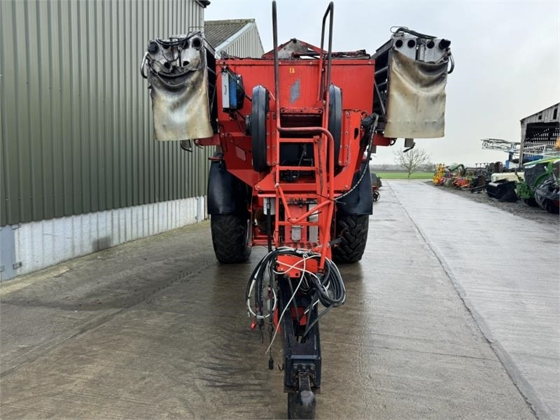 Kuhn AGT 6036 Boom Fert Spreader - Trosilnik gnojila: slika 5 Kuhn AGT 6036 Boom Fert Spreader - Trosilnik gnojila: slika 5