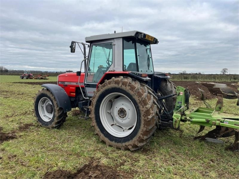 Massey Ferguson 3120 Dynashift - Traktor: slika 2 Massey Ferguson 3120 Dynashift - Traktor: slika 2