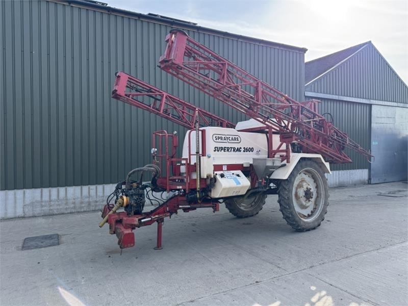 Spraycare Supertrac 2600L 24m - Škropilnica montirana na traktor: slika 1 Spraycare Supertrac 2600L 24m - Škropilnica montirana na traktor: slika 1