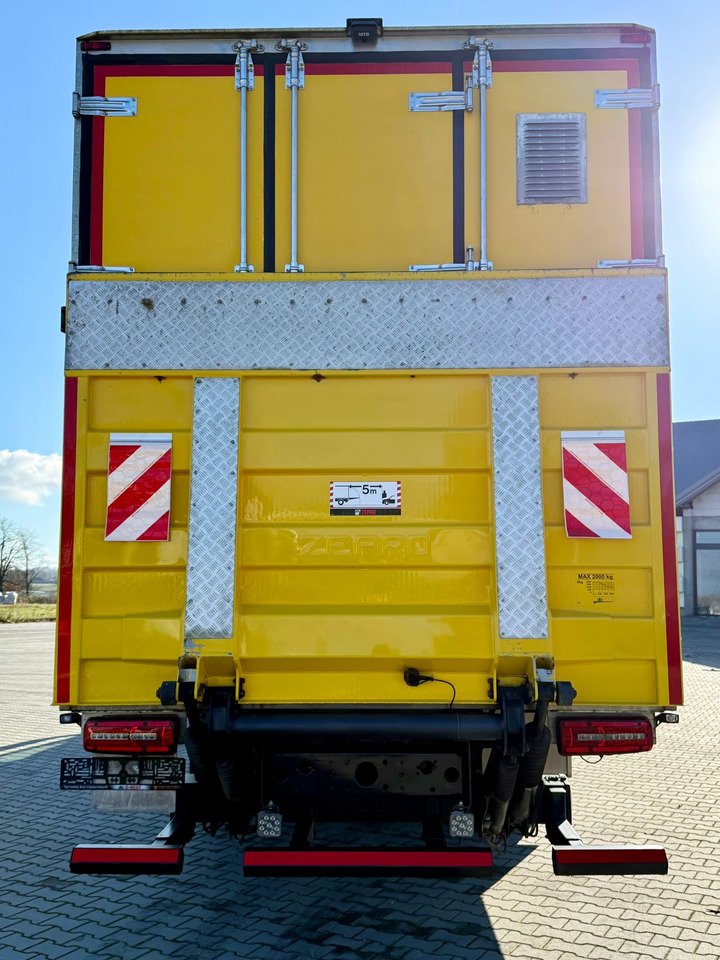 MAN 18.320 / IZOTERMA / GRZANA / WINDA / 20 EUROPALET / AUTOMAT / 170 TYŚ KM / 2021 R / SYPIALKA / CAŁY NA PODUSZKACH / SPROWADZONY / JAK NOWY - Izotermični tovornjak: slika 5 MAN 18.320 / IZOTERMA / GRZANA / WINDA / 20 EUROPALET / AUTOMAT / 170 TYŚ KM / 2021 R / SYPIALKA / CAŁY NA PODUSZKACH / SPROWADZONY / JAK NOWY - Izotermični tovornjak: slika 5