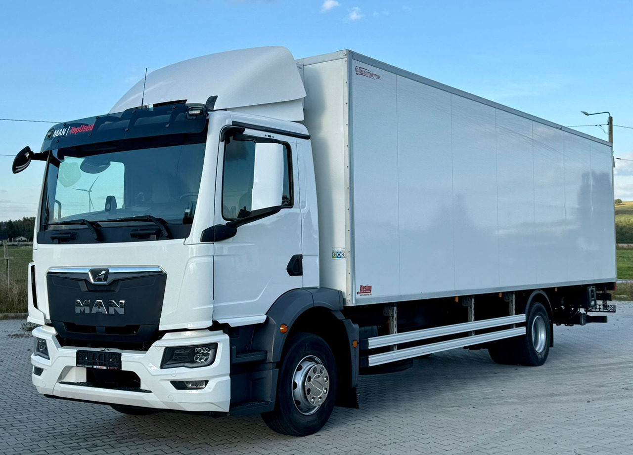 MAN TGM 15.290 / CHŁODNIA / WINDA / 8.3 M DŁUGOŚCI / 20 EUROPALET / THERMO KING / +30/-30 / AUTOMAT / 2021 ROK / SERWISOWANY - Tovornjak hladilnik: slika 2 MAN TGM 15.290 / CHŁODNIA / WINDA / 8.3 M DŁUGOŚCI / 20 EUROPALET / THERMO KING / +30/-30 / AUTOMAT / 2021 ROK / SERWISOWANY - Tovornjak hladilnik: slika 2
