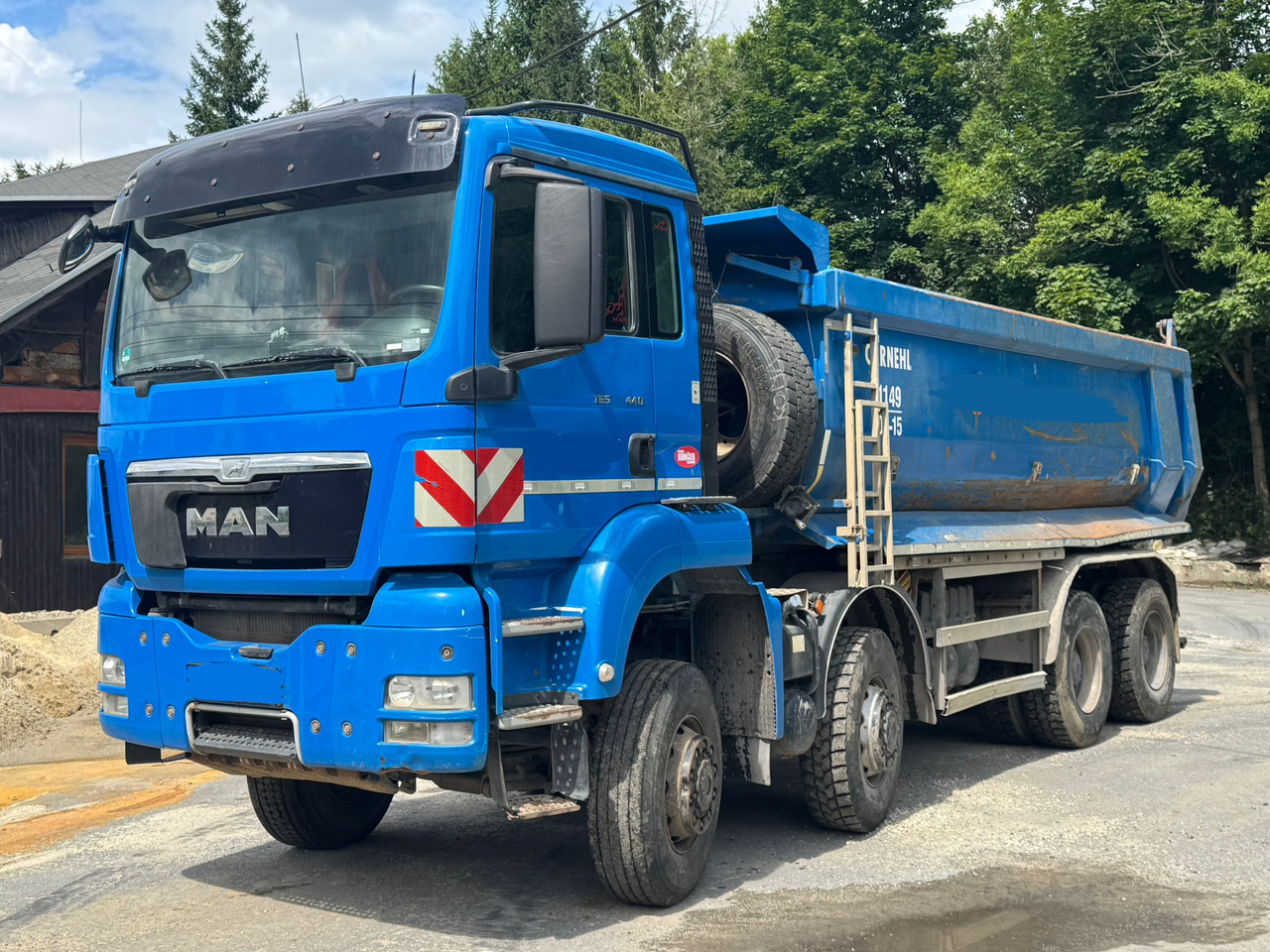 MAN TGS 35.440 / WYWROTKA / 8X8 / TYLNOZSYPOWA / 220 TYS KM / 2015 / E5 - Tovornjak prekucnik: slika 2 MAN TGS 35.440 / WYWROTKA / 8X8 / TYLNOZSYPOWA / 220 TYS KM / 2015 / E5 - Tovornjak prekucnik: slika 2