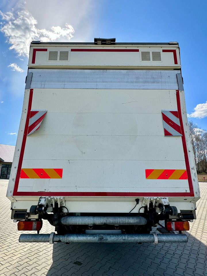 MAN TGX 18.360 / CHŁODNIA / WINDA / AUTOMAT / 19 EUROPALET / THERMO KING / SYPIALKA / SPROWADZONY - Tovornjak hladilnik: slika 5 MAN TGX 18.360 / CHŁODNIA / WINDA / AUTOMAT / 19 EUROPALET / THERMO KING / SYPIALKA / SPROWADZONY - Tovornjak hladilnik: slika 5