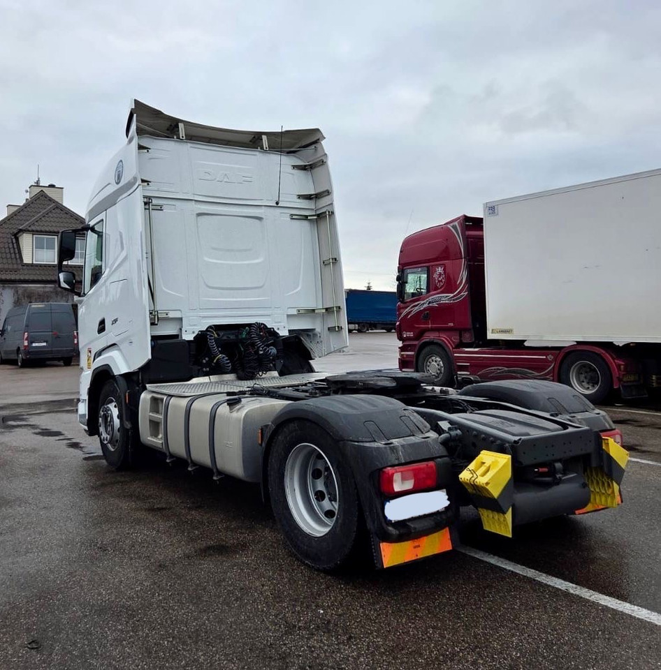 DAF XF 480 / STANDARD / GWARANCJA / DWA ZBIORNIKI / JAK NOWY - Vlačilec: slika 4 DAF XF 480 / STANDARD / GWARANCJA / DWA ZBIORNIKI / JAK NOWY - Vlačilec: slika 4