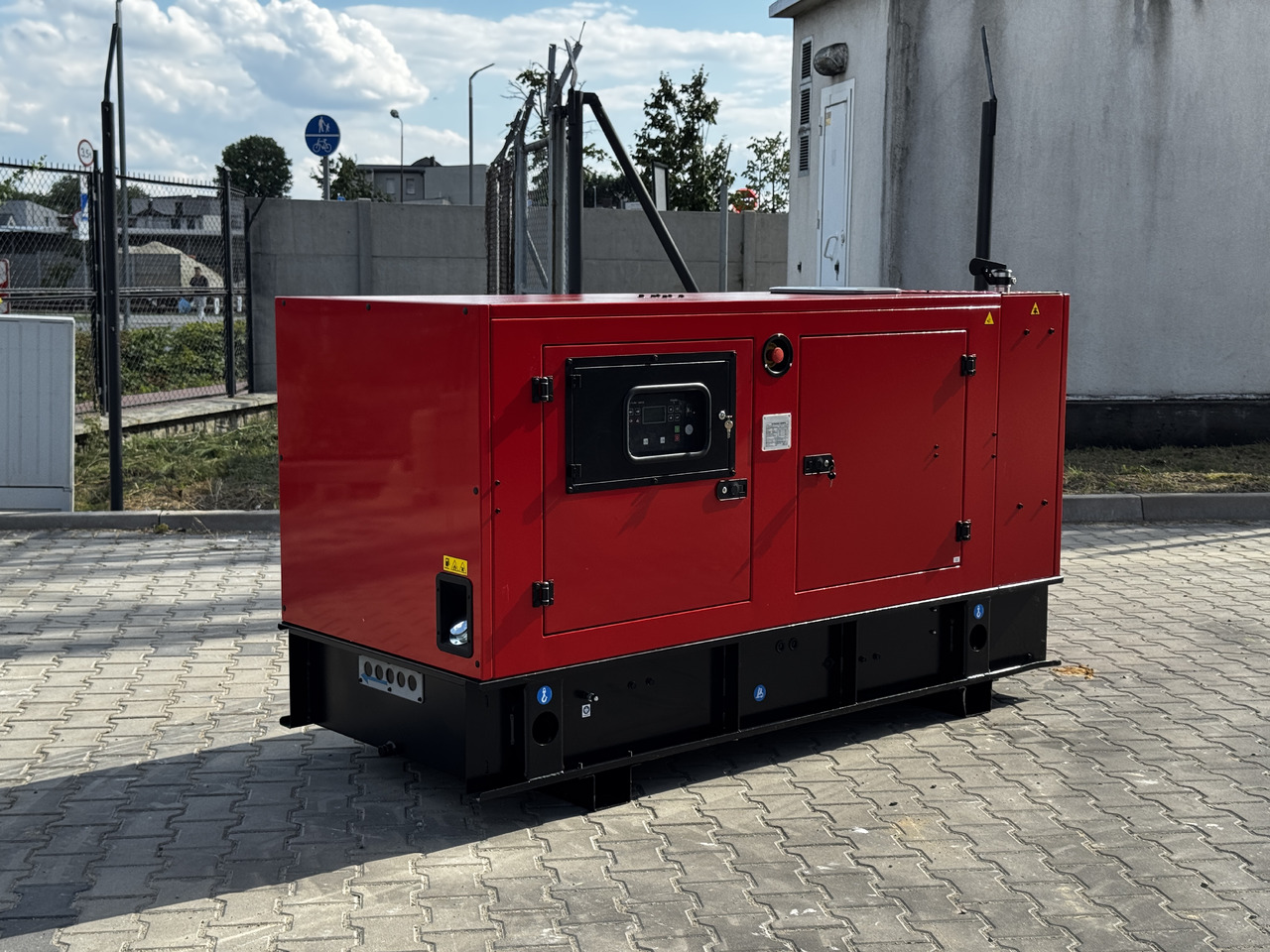 IVECO 80 kVA / 65 kW - Generator: slika 2 IVECO 80 kVA / 65 kW - Generator: slika 2