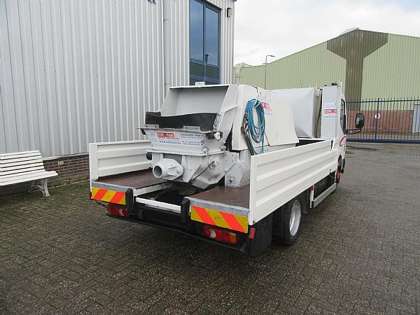 2007 Truck Concrete pump PUTZMEISTER P715 SD - Črpalka za beton: slika 3 2007 Truck Concrete pump PUTZMEISTER P715 SD - Črpalka za beton: slika 3