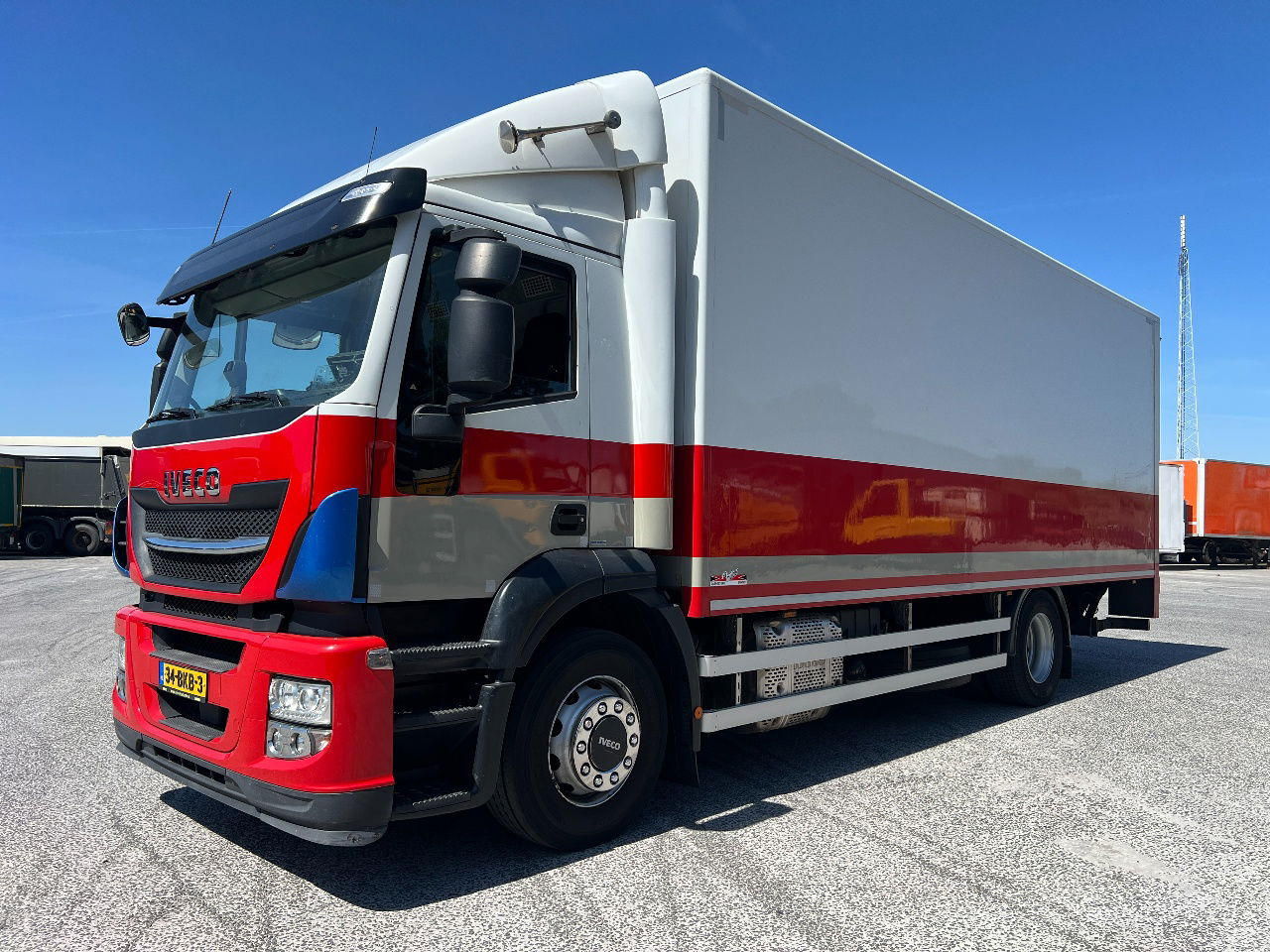 Iveco Stralis 310 AD, 19Ton, Euro 6 - Tovornjak zabojnik: slika 1 Iveco Stralis 310 AD, 19Ton, Euro 6 - Tovornjak zabojnik: slika 1