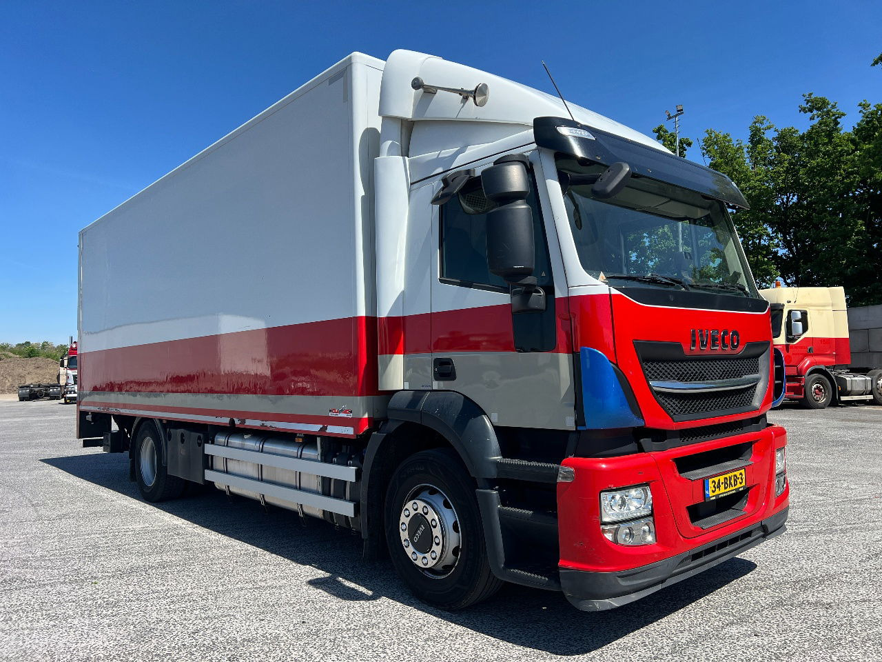 Iveco Stralis 310 AD, 19Ton, Euro 6 - Tovornjak zabojnik: slika 2 Iveco Stralis 310 AD, 19Ton, Euro 6 - Tovornjak zabojnik: slika 2