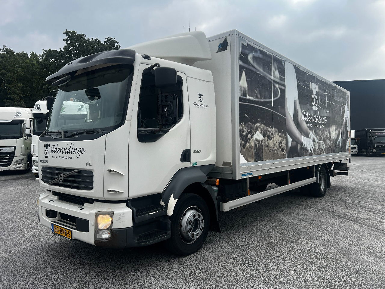 Volvo FL 12.240 Euro 5, NL truck - Tovornjak zabojnik: slika 1 Volvo FL 12.240 Euro 5, NL truck - Tovornjak zabojnik: slika 1