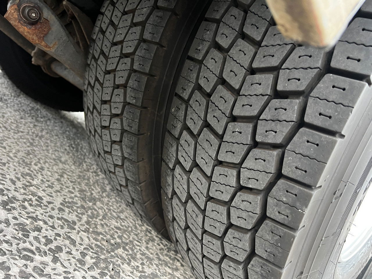 Volvo FM 9.300 Globe 6x2, Euro 5 - Tovornjak zabojnik: slika 5 Volvo FM 9.300 Globe 6x2, Euro 5 - Tovornjak zabojnik: slika 5