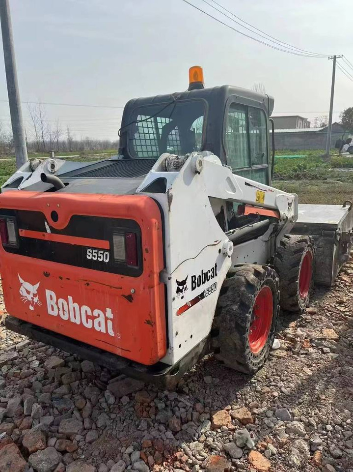 Bobcat S 550 - Kolesni nakladalec: slika 1 Bobcat S 550 - Kolesni nakladalec: slika 1