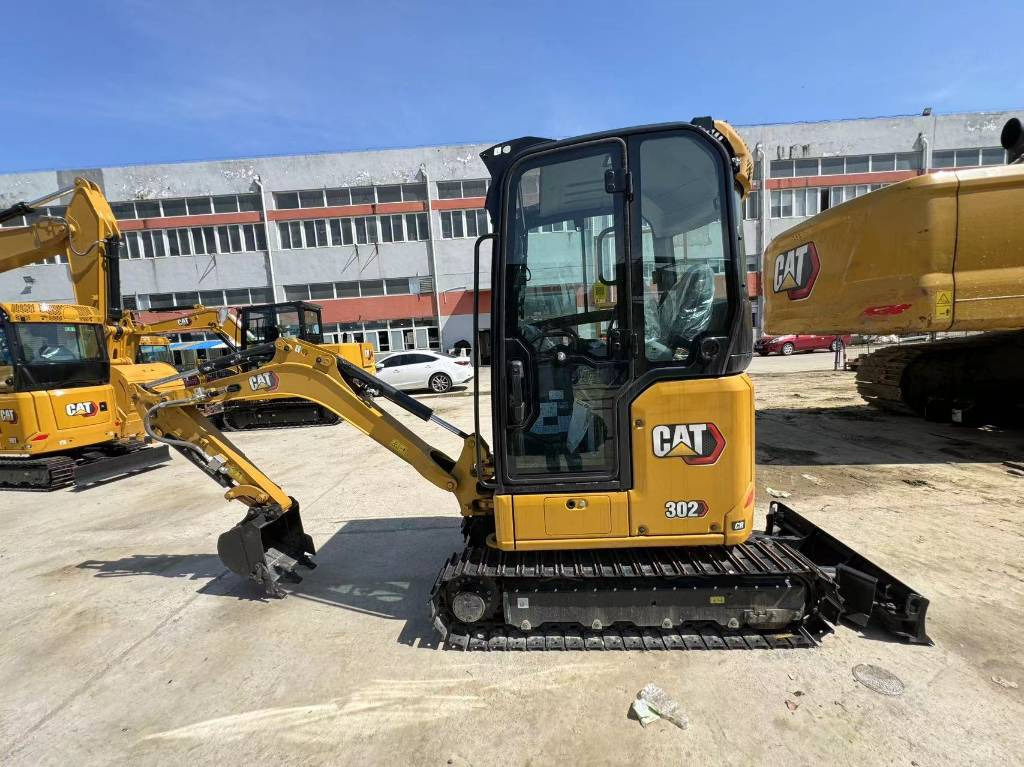 CAT 302 - Mini bager: slika 2 CAT 302 - Mini bager: slika 2