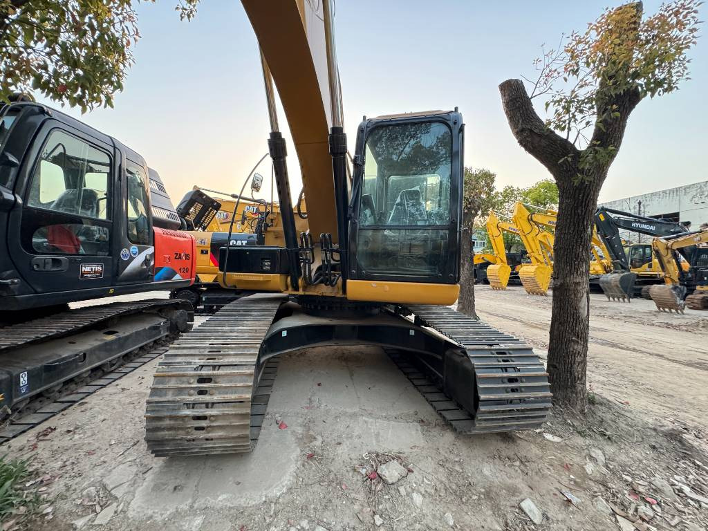 CAT 320D2L - Bager goseničar: slika 4 CAT 320D2L - Bager goseničar: slika 4