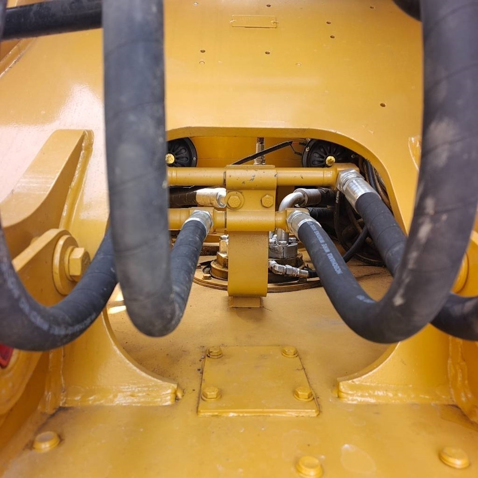 CAT 330 D - Bager goseničar: slika 4 CAT 330 D - Bager goseničar: slika 4