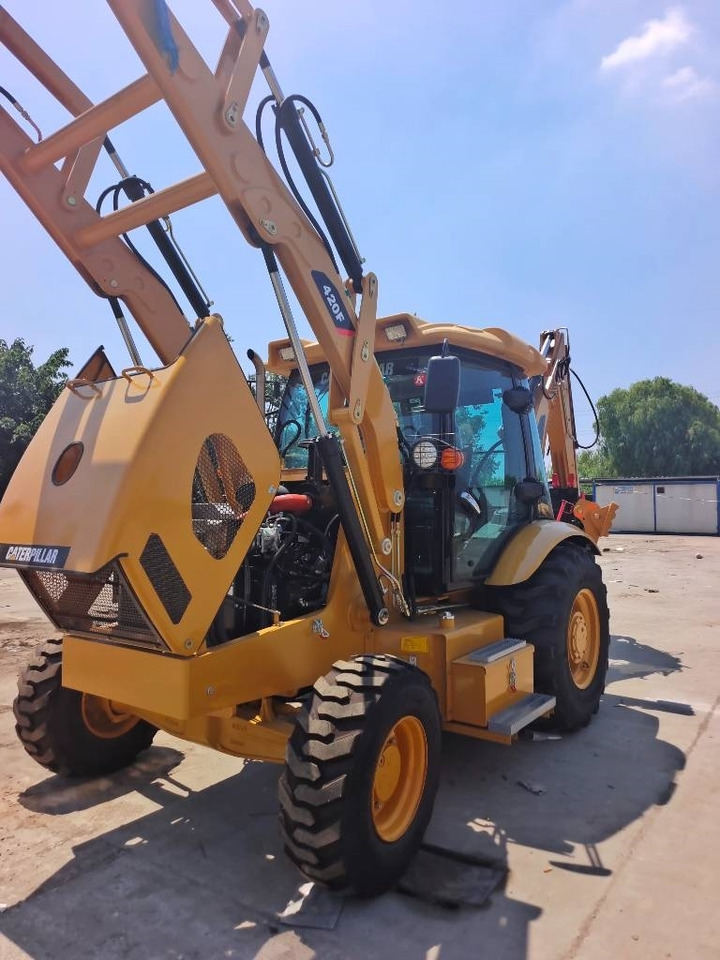 CAT 420 F 100% brand new machine - Bager nakladalec: slika 2 CAT 420 F 100% brand new machine - Bager nakladalec: slika 2