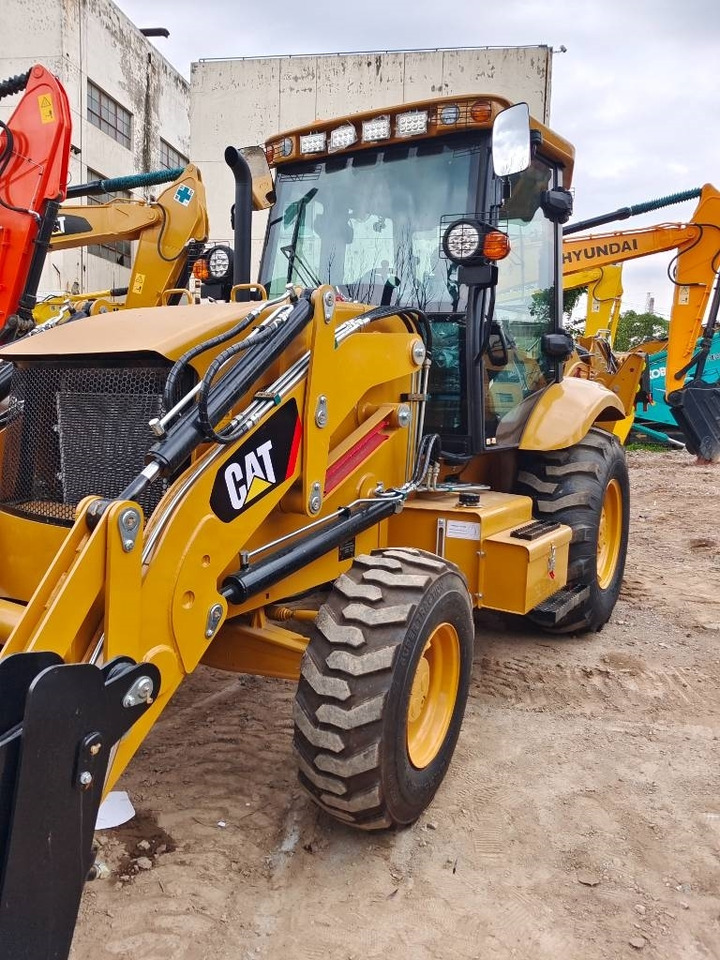 CAT 420 F - Bager nakladalec: slika 3 CAT 420 F - Bager nakladalec: slika 3