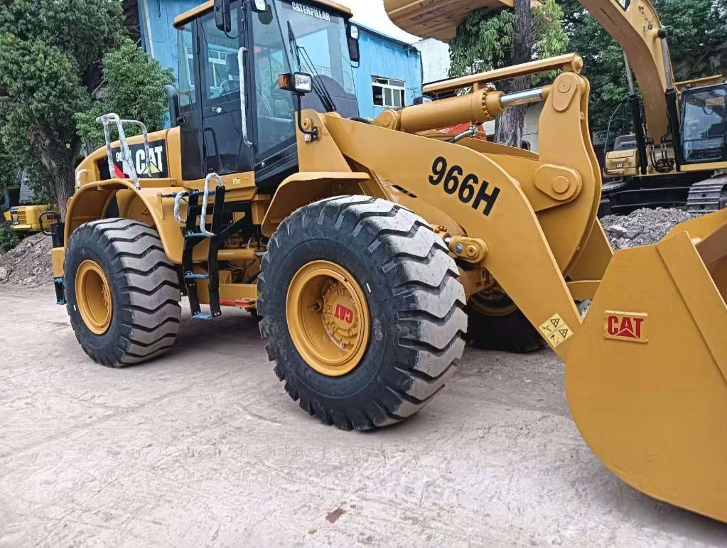 CAT 966 H - Kolesni nakladalec: slika 1 CAT 966 H - Kolesni nakladalec: slika 1